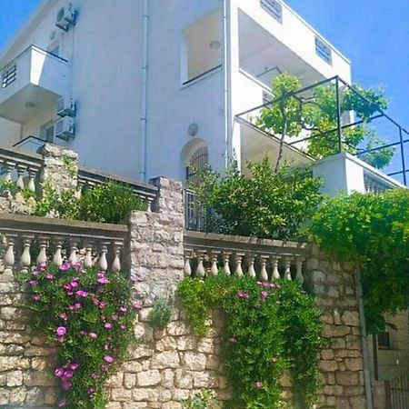 Apartmani Jovanovic Petrovac Eksteriør bilde