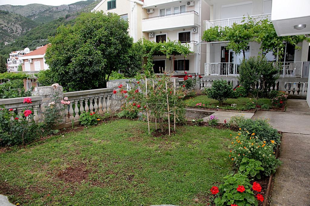 Apartmani Jovanovic Petrovac Eksteriør bilde