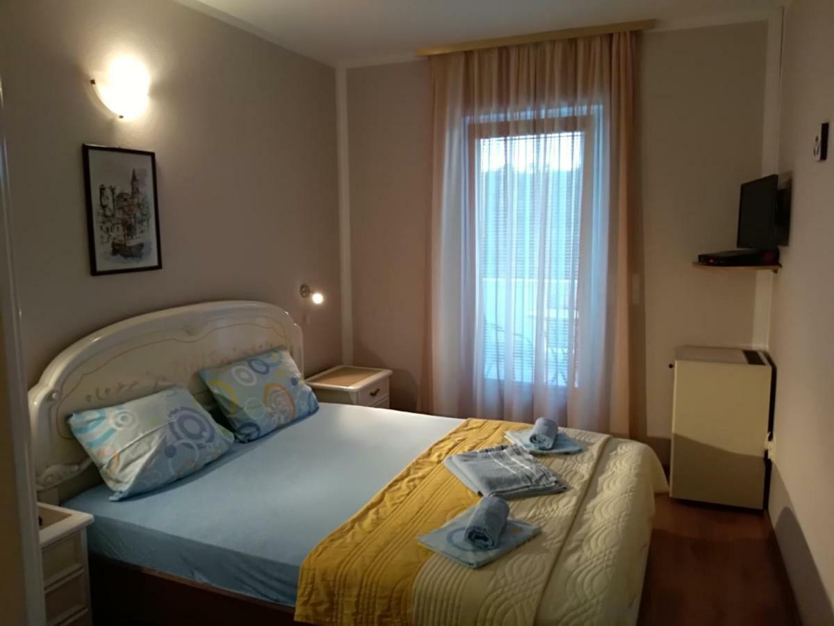 Apartmani Jovanovic Petrovac Eksteriør bilde