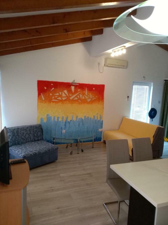 Apartmani Jovanovic Petrovac Eksteriør bilde
