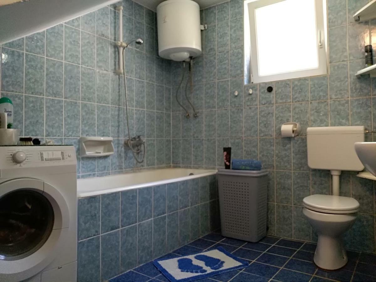 Apartmani Jovanovic Petrovac Eksteriør bilde