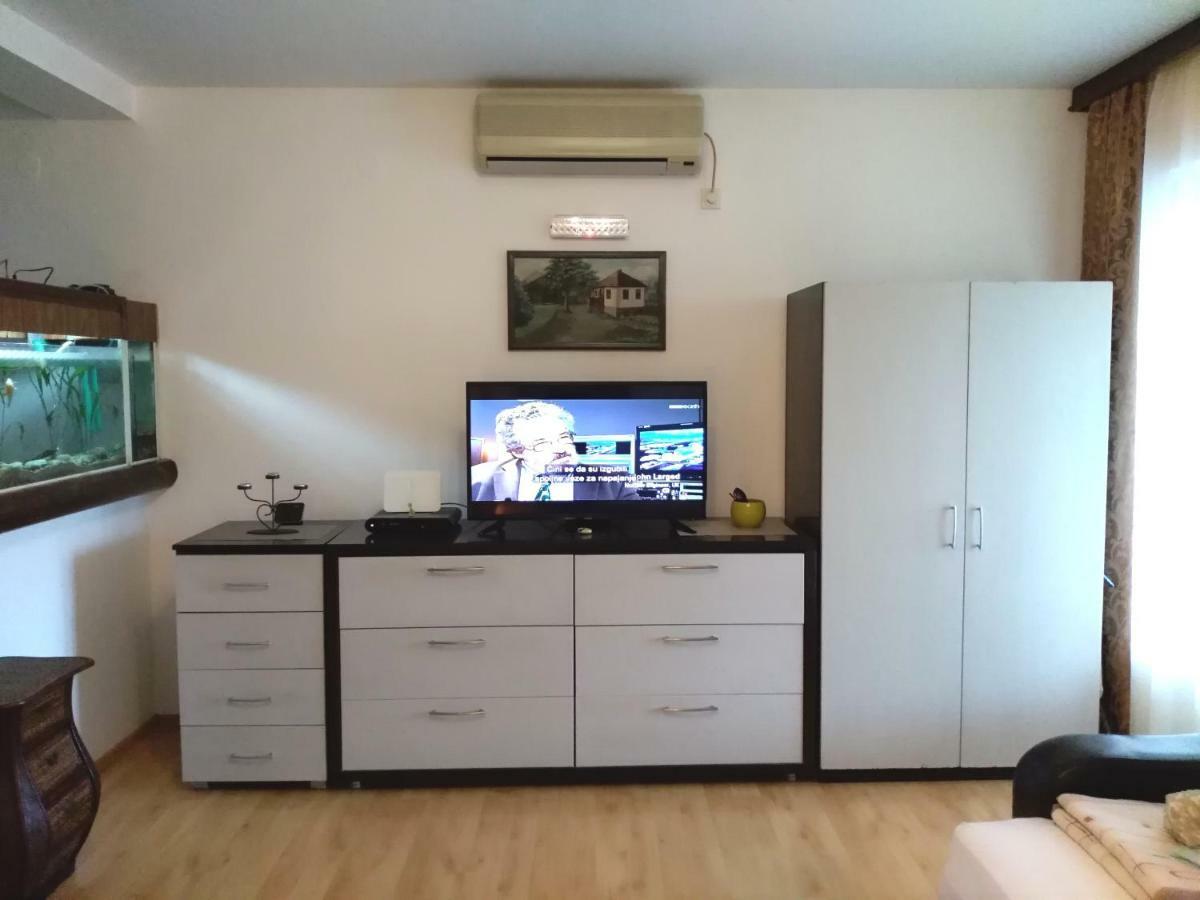 Apartmani Jovanovic Petrovac Eksteriør bilde