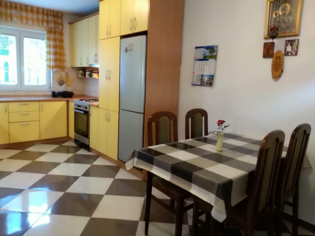 Apartmani Jovanovic Petrovac Eksteriør bilde